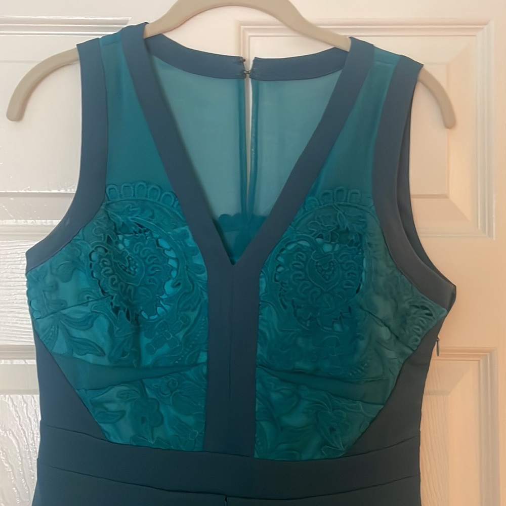 Adelyn Rae Dress - Picture 3 of 6